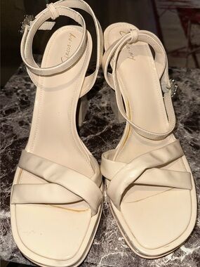 Circus by Sam Edelman Off-White Twisted Strap Block Heel Sandals